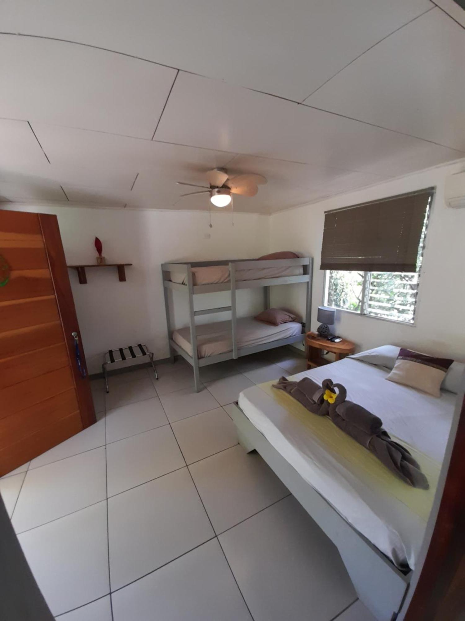 Hotel El Colibri Rojo - Cabinas - Le Colibri Rouge Cahuita Room photo